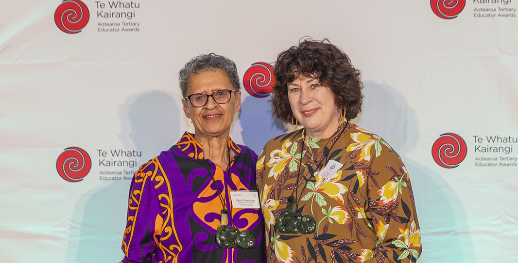 Hiria tumoana and Kerry davis receive the educator of the year award