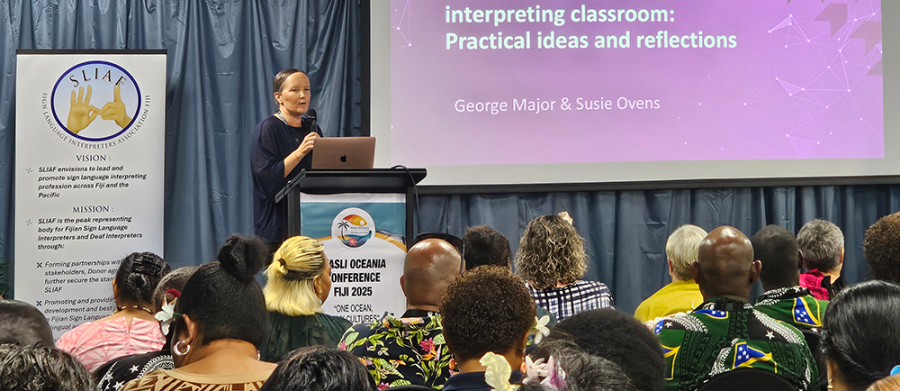 Dr George Major presents to a conference