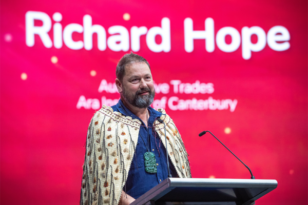 Richard Hope | 2025 Te Whatu Kairangi Award winner