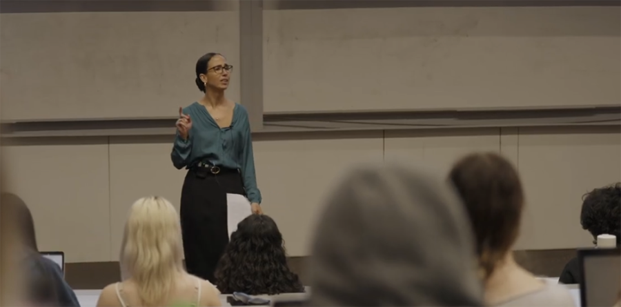 Dr Moeata Keil presents a lecture