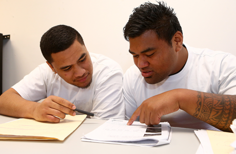 Ako students reading 1
